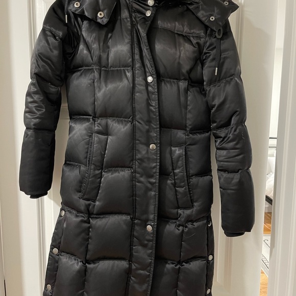 Andrew Marc - Montclair style puffer jacket fur hood - Picture 9 of 9